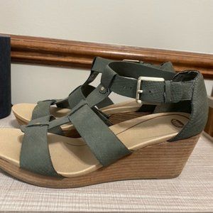 Dr Scholl's Wedge sandal sz 9.5